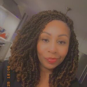 Meet your Posher, Nicole